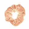 Perzikkleurige velvet scrunchie (1058038)