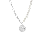 Silberfarbene Bijoux-Halskette mit Perlen (1060600)