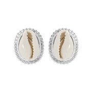Zilverkleurige bijoux oorbellen met schelp (1056733)